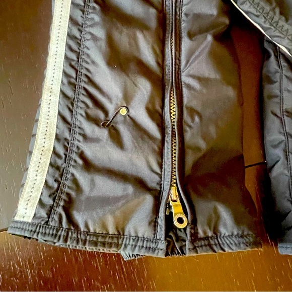 A Diamond in the Snow - Picture 7 of 10